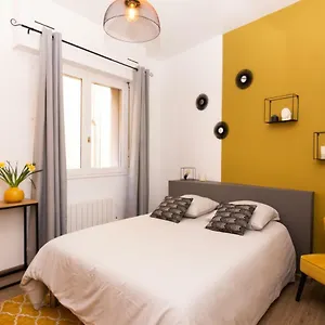 Sleep In Place Foch Centre Historique-vieux Appartement